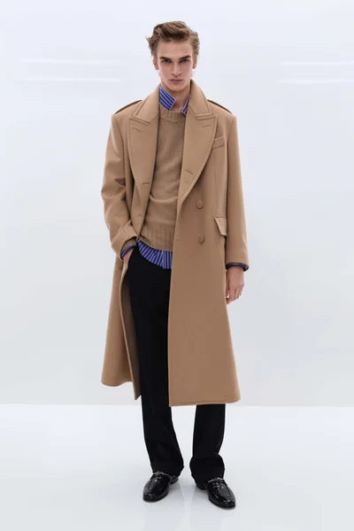 Look 19